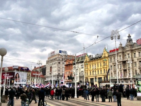 April 7, Ban Jelacic Sq., Zagreb - crowds gathering for"No Cyrillic in Vukovar" Rally Photo: Sacha Stephanie Vukic