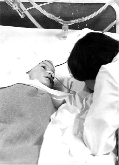 Croatia 1992 - wounded child  Photo: Tomas Samogyi