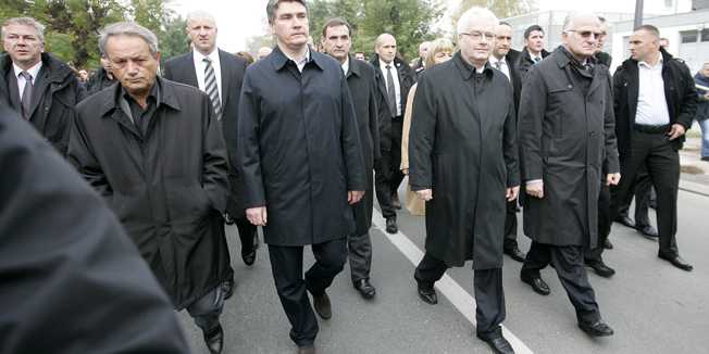 Vukovar 18 Nov 2013  Croatian Government and President march on Rembrance Day in a separate procession from majority of people Photo: Vlado Kos/Cropix