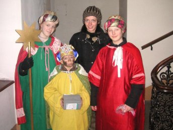 Croatian Zvjezdari - "Starmen" - get ready to wish well for the Feast Day of Three Kings/Epiphany Photo credit: Wikimedia Commons