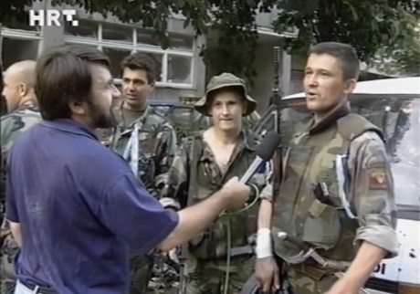 Croat soldiers liberate Knin August 5, 1995