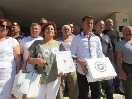 Victims of Serb Concentration Camps In Croatia Seeking To Make Serbia Responsible For The Suffering Caused Photo: M. Turudic