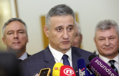 HDZ President Tomislav Karamarko refuses to be blackmailed or forced into signing dodgy documents Refuses to join a tripartite government based on unclear framework and guidelines He prefers new elections to a government formed in less than clear or honest circumstances 