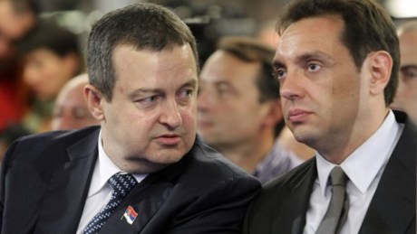(L) Ivica Dacic, Serbian foreign minister (R) Aleksandar Vulin, Serbian labour, employment minister Photo: Tanjug/Nenad Milosevic